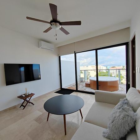 New & Equipped Apartment Steps From The Beach With Pool Jacuzzi By Yeah Плая дел Кармен Екстериор снимка