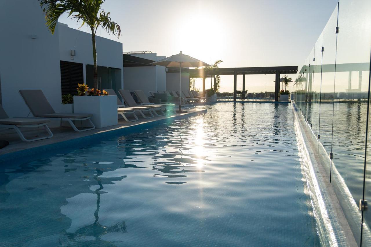 New & Equipped Apartment Steps From The Beach With Pool Jacuzzi By Yeah Плая дел Кармен Екстериор снимка