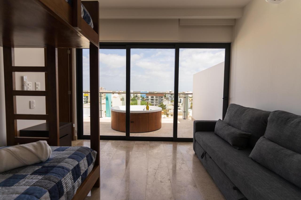New & Equipped Apartment Steps From The Beach With Pool Jacuzzi By Yeah Плая дел Кармен Екстериор снимка