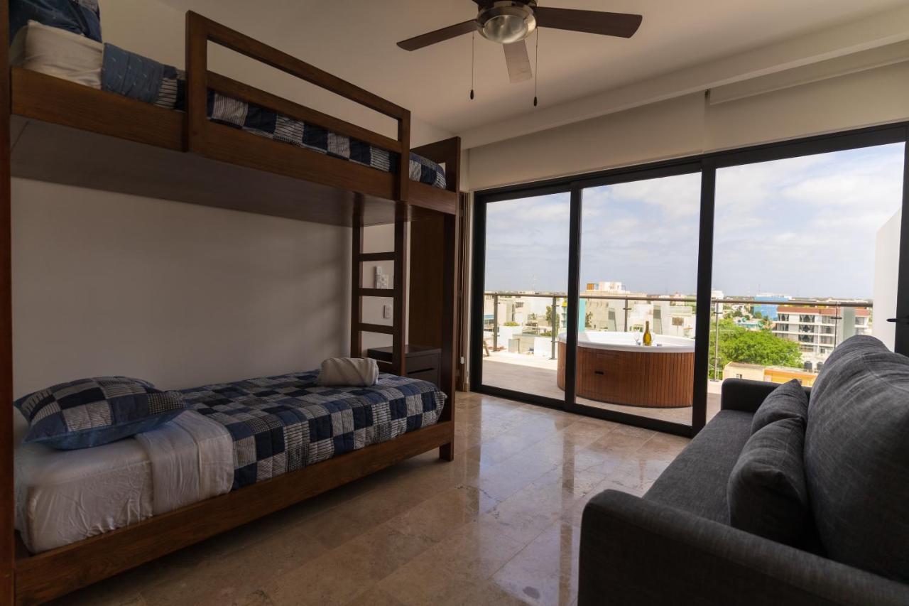 New & Equipped Apartment Steps From The Beach With Pool Jacuzzi By Yeah Плая дел Кармен Екстериор снимка